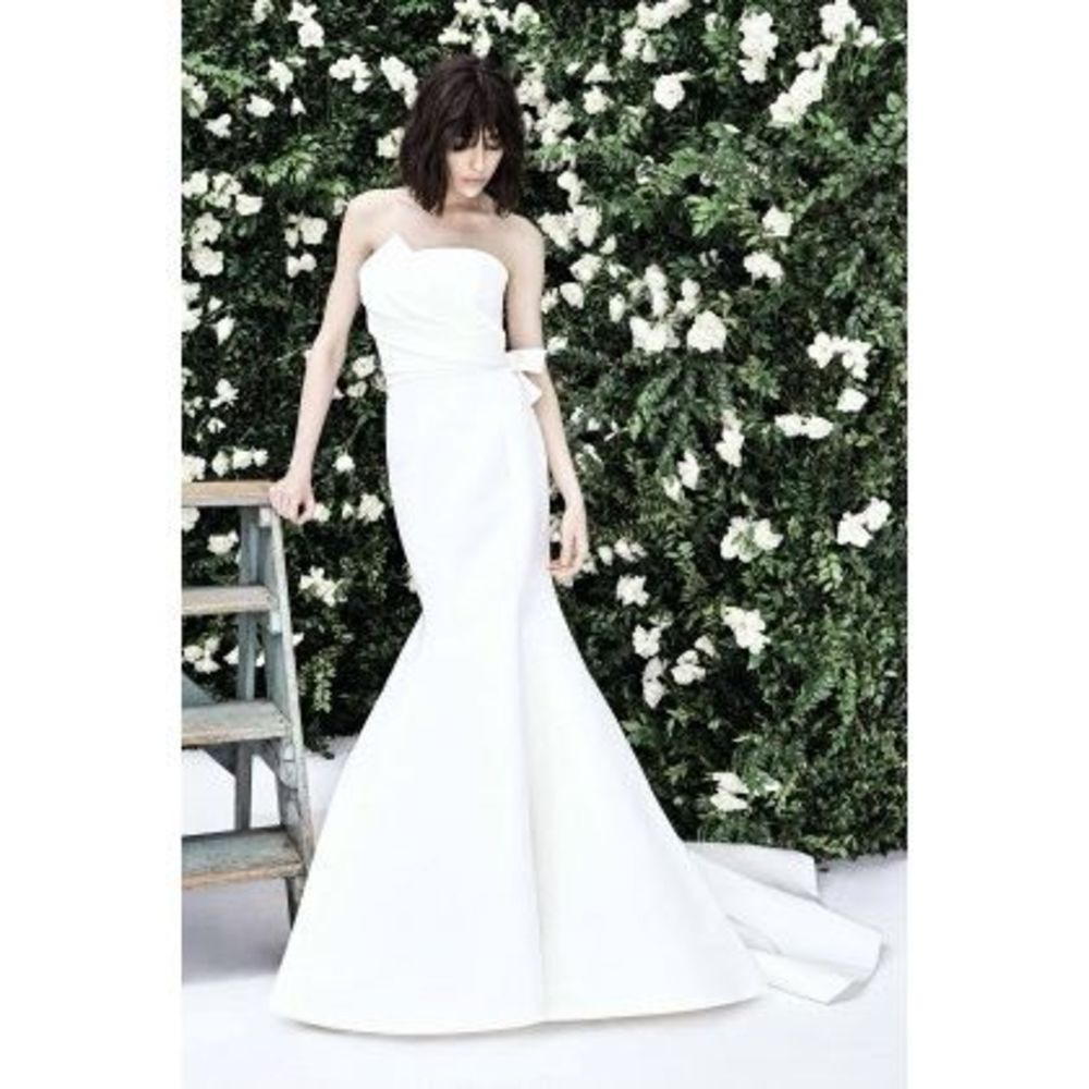 CAROLINA HERRERA LARA WEDDING GOWN US 8 $6990